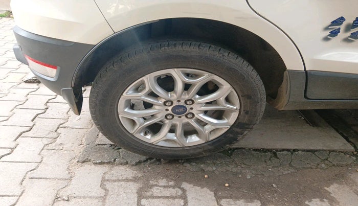 2015 Ford Ecosport TITANIUM 1.5L PETROL AT, Petrol, Automatic, 60,164 km, tyre