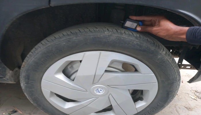 2023 Nissan MAGNITE XE, Petrol, Manual, 82,051 km, tyre