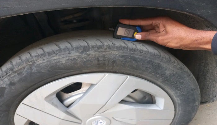 2023 Nissan MAGNITE XE, Petrol, Manual, 82,051 km, tyre