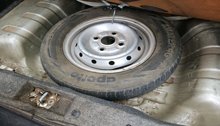2011 Maruti Alto LX, Petrol, Manual, 27,160 km, tyre