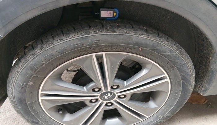 2016 Hyundai Creta SX (O) 1.6 DIESEL, Diesel, Manual, 1,10,328 km, tyre
