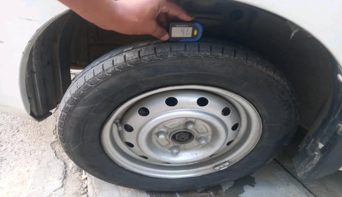 2014 Maruti Wagon R 1.0 LXI, Petrol, Manual, 1,15,534 km, tyre