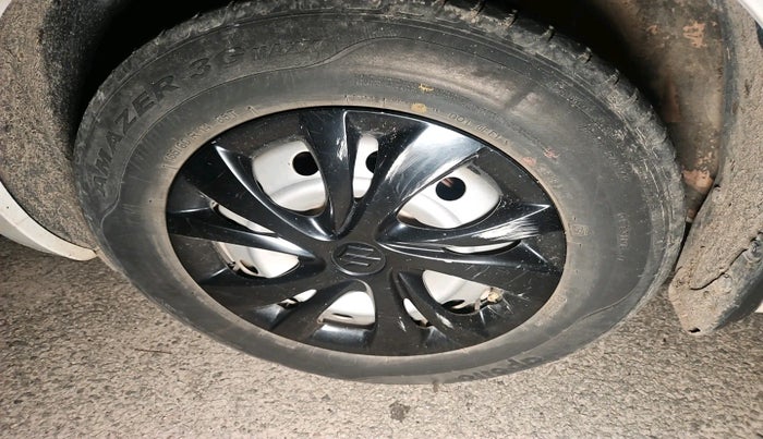 2018 Maruti Swift LXI, Petrol, Manual, 46,870 km, tyre