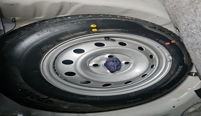 2018 Maruti Swift LXI, Petrol, Manual, 46,870 km, tyre