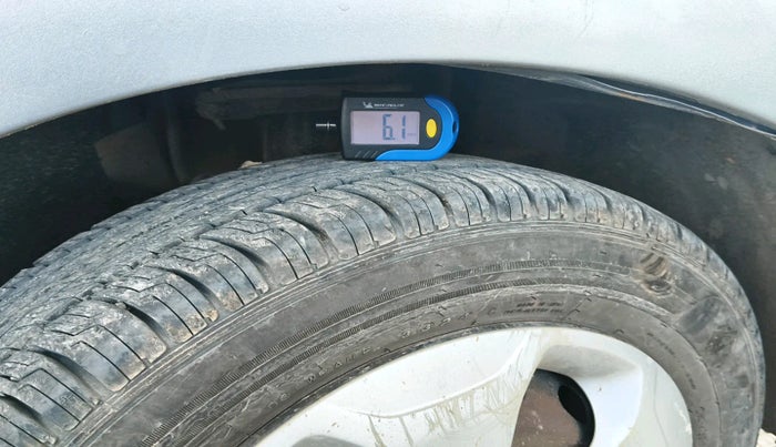 2018 Tata Tiago XT PETROL, Petrol, Manual, 1,01,352 km, tyre