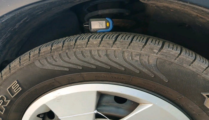 2018 Mahindra XUV500 W6 AT 1.99, Diesel, Automatic, 94,373 km, tyre