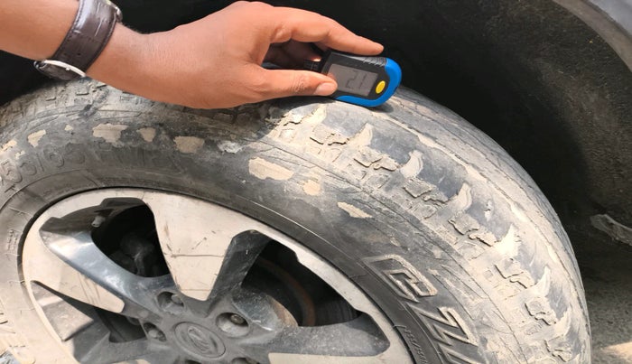 2018 Mahindra ALTURAS G4 4WD AT, Diesel, Automatic, 1,28,589 km, tyre