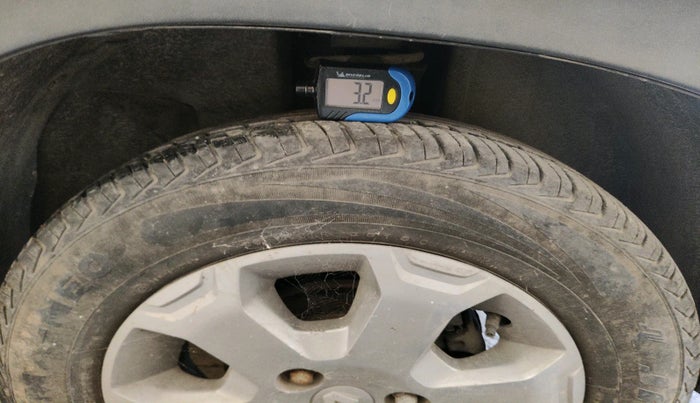 2018 Renault Kwid CLIMBER 1.0 AMT, Petrol, Automatic, 57,128 km, tyre