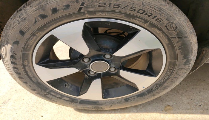2018 Tata NEXON XZA PLUS PETROL, Petrol, Automatic, 24,924 km, tyre