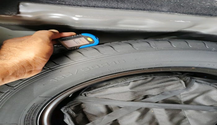 2021 Tata NEXON XZ PLUS PETROL DARK EDITION, Petrol, Manual, 63,957 km, tyre