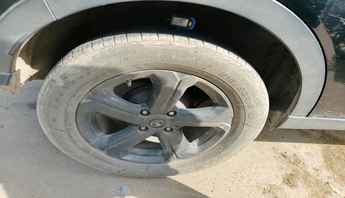 2021 Tata NEXON XZ PLUS PETROL DARK EDITION, Petrol, Manual, 63,957 km, tyre