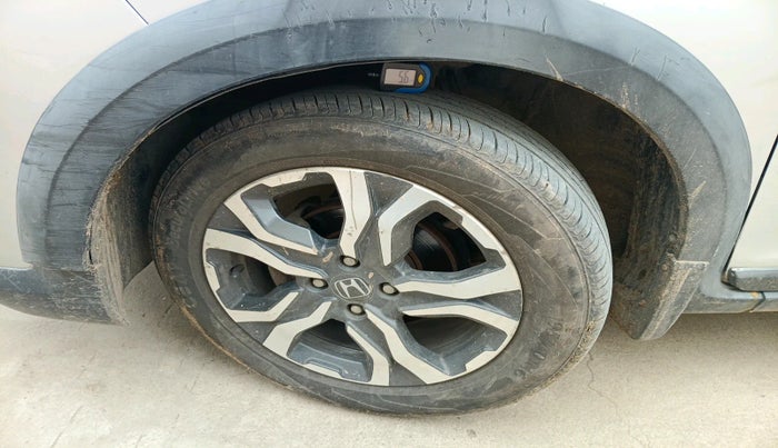 2017 Honda WR-V 1.2L I-VTEC VX MT, Petrol, Manual, 61,228 km, tyre