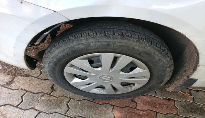 2013 Maruti Swift Dzire VDI, Diesel, Manual, 2,86,094 km, tyre