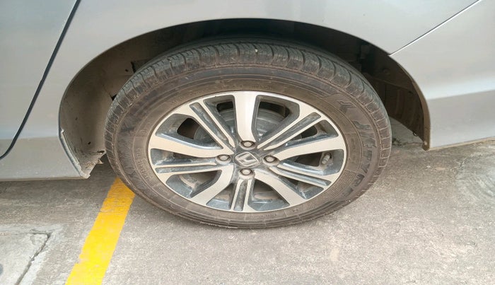 2019 Honda City 1.5L I-VTE V CVT, Petrol, Automatic, 43,008 km, tyre