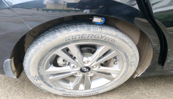 2019 Hyundai New Elantra 2.0 SX(O) AT PETROL, Petrol, Automatic, 19,469 km, tyre