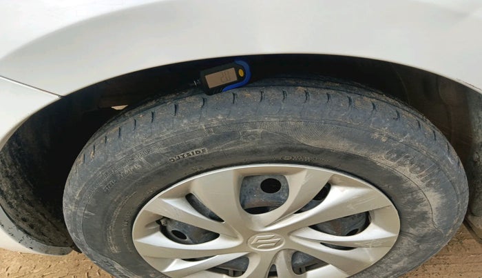 2019 Maruti Swift VXI, Petrol, Manual, 29,932 km, tyre