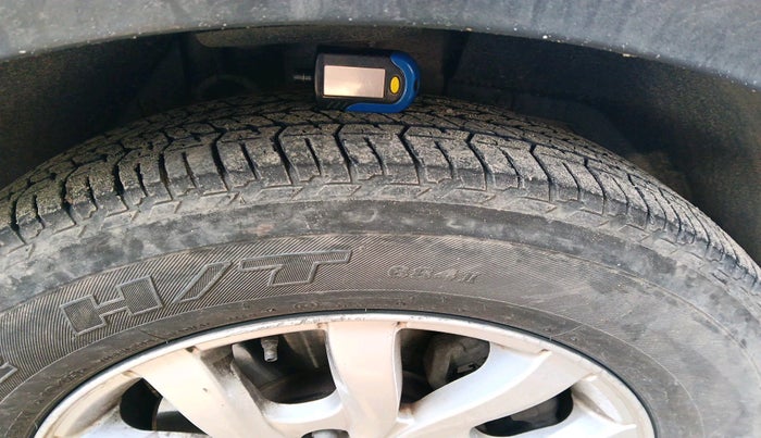 2018 Mahindra XUV500 W9, Diesel, Manual, 82,784 km, tyre