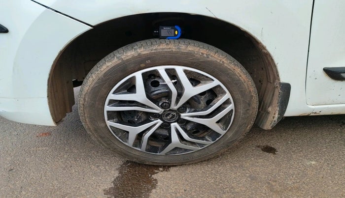 2015 Maruti Wagon R 1.0 VXI, Petrol, Manual, 1,28,701 km, tyre