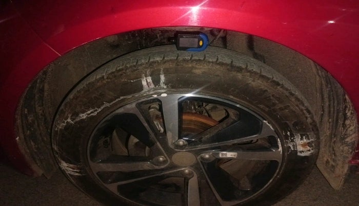 2023 Tata ALTROZ XZ PETROL, Petrol, Manual, 9,568 km, tyre