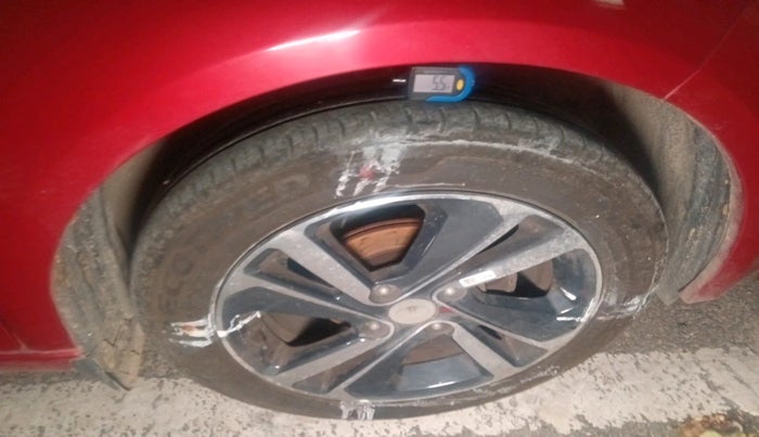 2023 Tata ALTROZ XZ PETROL, Petrol, Manual, 9,568 km, tyre