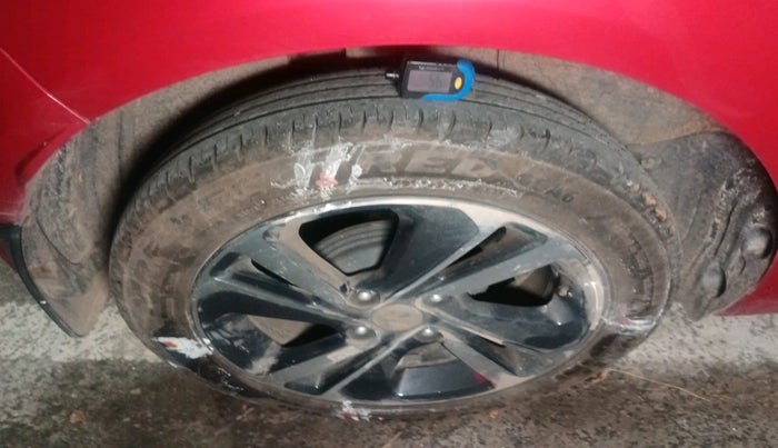 2023 Tata ALTROZ XZ PETROL, Petrol, Manual, 9,568 km, tyre