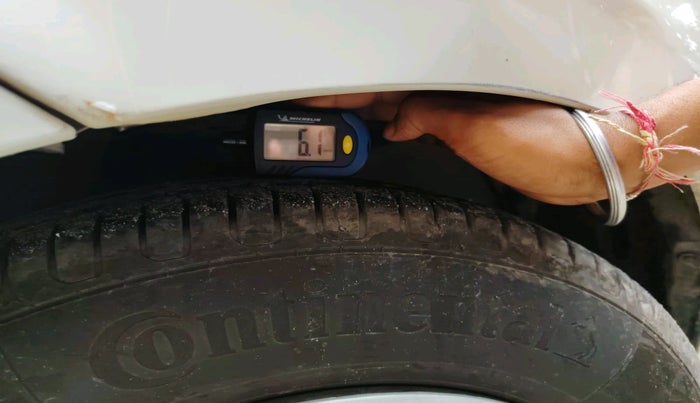 2018 Maruti Dzire VXI AMT, Petrol, Automatic, 47,521 km, tyre