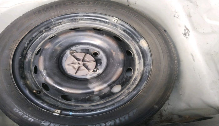 2017 Maruti IGNIS DELTA 1.2, Petrol, Manual, 63,057 km, tyre