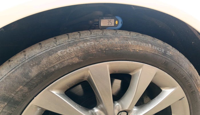 2012 Audi A6 2.0 TDI PREMIUM, Diesel, Automatic, 1,16,979 km, tyre