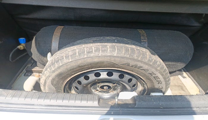 2017 Hyundai Elite i20 SPORTZ 1.2, Petrol, Manual, 87,874 km, tyre