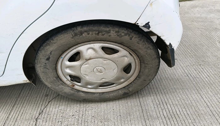 2013 Chevrolet Beat LT PETROL, Petrol, Manual, 93,938 km, tyre