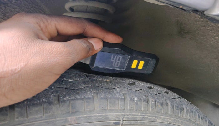 2022 Maruti Eeco 5 STR AC (O), Petrol, Manual, 19,831 km, tyre