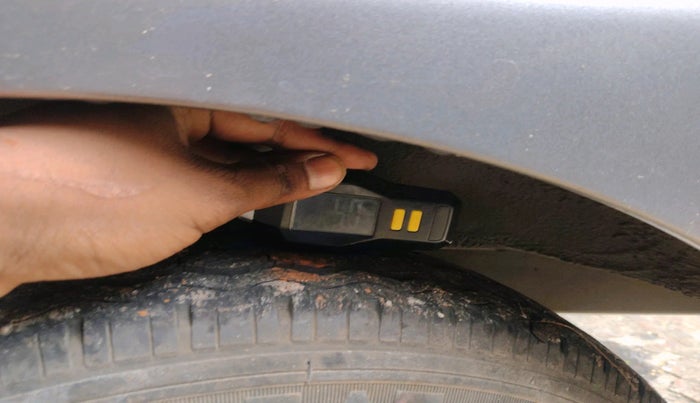 2022 Maruti Eeco 5 STR AC (O), Petrol, Manual, 19,831 km, tyre