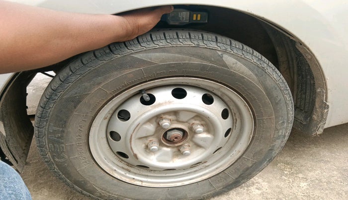 2015 Hyundai Eon ERA +, Petrol, Manual, 72,724 km, tyre
