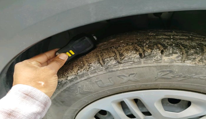 2022 KIA CARENS PRESTIGE 1.5 PETROL 7 STR, Petrol, Manual, 5,175 km, tyre