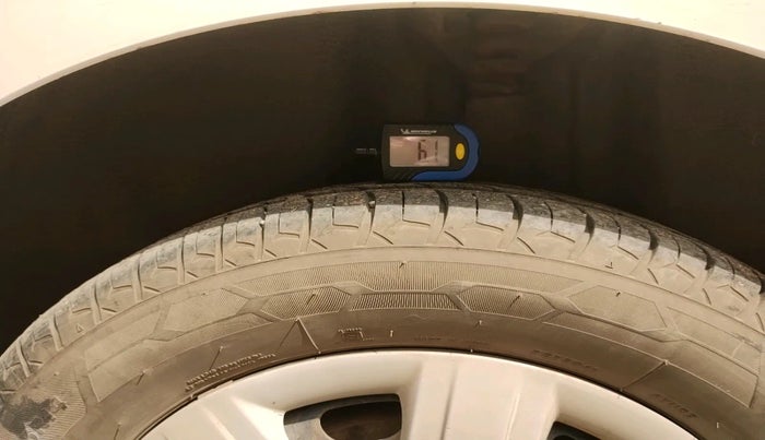 2012 Skoda Rapid AMBITION 1.6 TDI CR MT, Diesel, Manual, 1,23,540 km, tyre