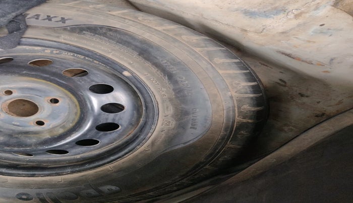 2020 Hyundai Elite i20 SPORTZ PLUS 1.2, Petrol, Manual, 1,37,585 km, tyre