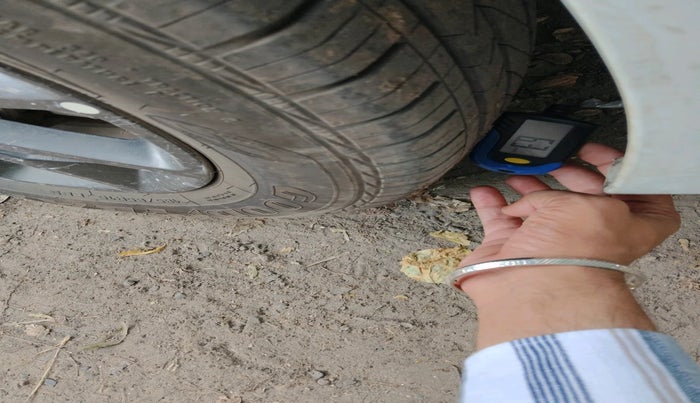 2020 Hyundai Elite i20 SPORTZ PLUS 1.2, Petrol, Manual, 1,37,585 km, tyre