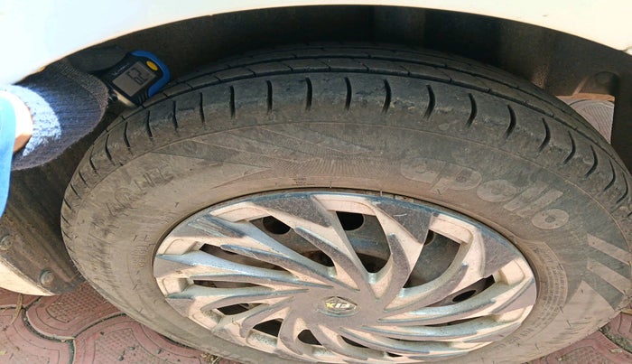 2011 Maruti Swift Dzire VXI, Petrol, Manual, 92,364 km, tyre