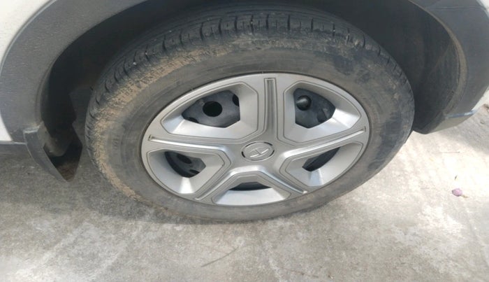 2023 Tata NEXON XMA SUNROOF PETROL, Petrol, Automatic, 15,715 km, tyre