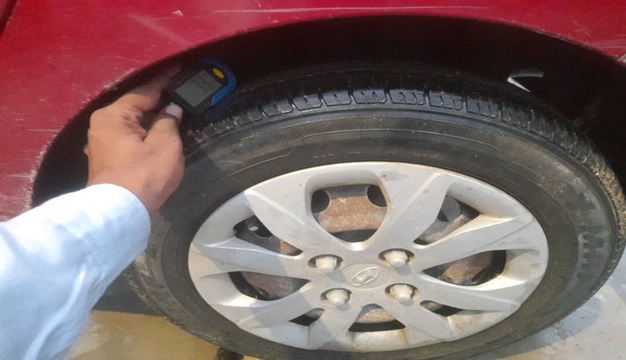 2014 Hyundai Eon MAGNA +, Petrol, Manual, 1,29,101 km, tyre