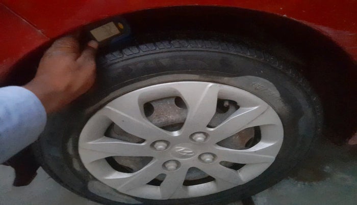 2014 Hyundai Eon MAGNA +, Petrol, Manual, 1,29,101 km, tyre