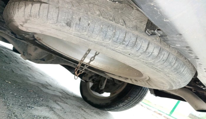 2018 Toyota Innova Crysta 2.8 GX AT 7 STR, Diesel, Automatic, 1,19,911 km, tyre