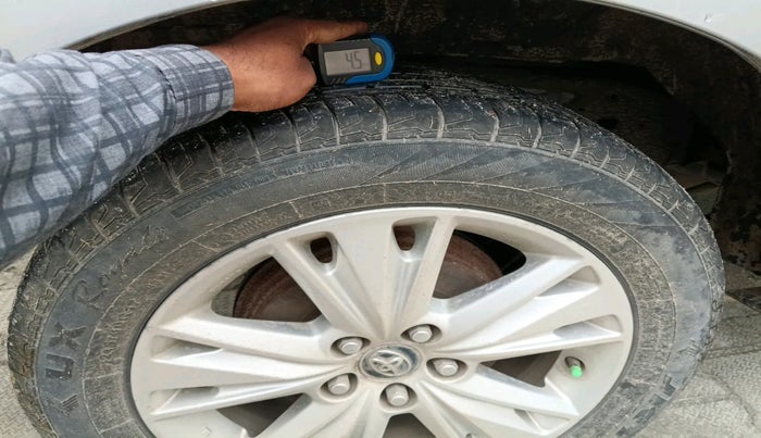 2018 Toyota Innova Crysta 2.8 GX AT 7 STR, Diesel, Automatic, 1,19,911 km, tyre