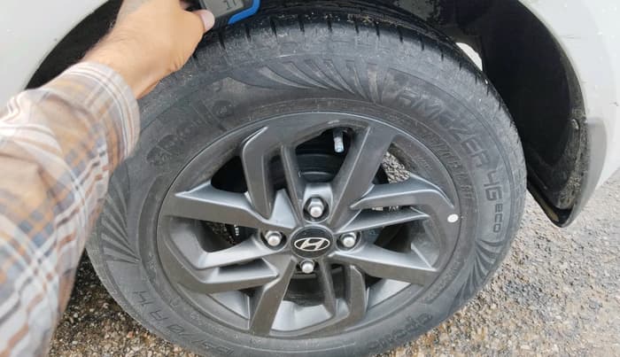 2020 Hyundai GRAND I10 NIOS SPORTZ AMT 1.2 KAPPA VTVT, Petrol, Automatic, 25,993 km, tyre
