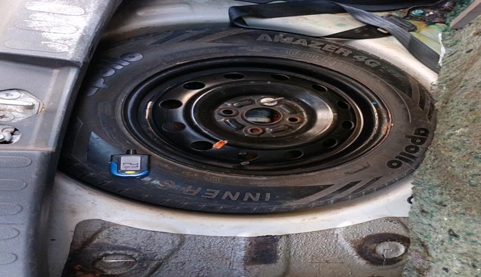 2010 Maruti Ritz VXI, Petrol, Manual, 16,190 km, tyre