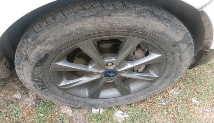 2020 Ford Ecosport TITANIUM 1.5L DIESEL, Diesel, Manual, 1,34,109 km, tyre