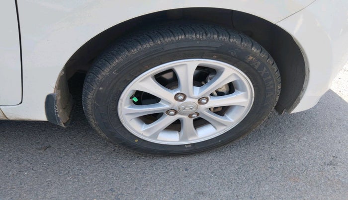 2015 Hyundai Grand i10 ASTA 1.2 KAPPA VTVT, Petrol, Manual, 40,159 km, tyre