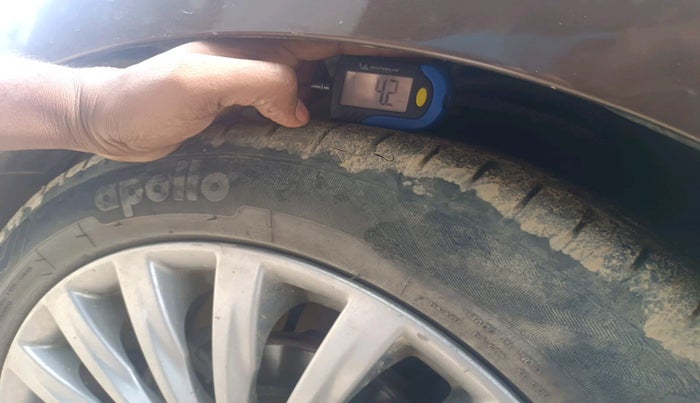 2016 Maruti Ciaz ZDI+ SHVS, Diesel, Manual, 1,60,791 km, tyre