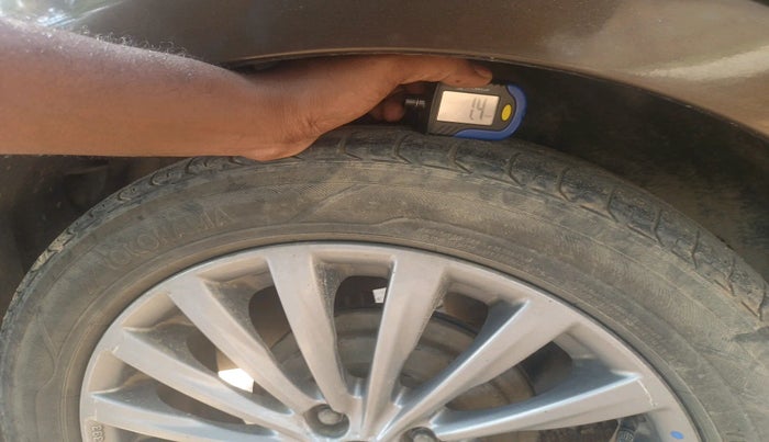 2016 Maruti Ciaz ZDI+ SHVS, Diesel, Manual, 1,60,791 km, tyre