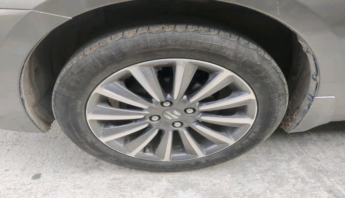 2018 Maruti Ciaz ALPHA 1.5 SHVS PETROL, Petrol, Manual, 96,969 km, tyre